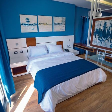 Travelholic Residence New Il Cairo Esterno foto