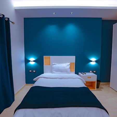 Travelholic Residence New Il Cairo Esterno foto