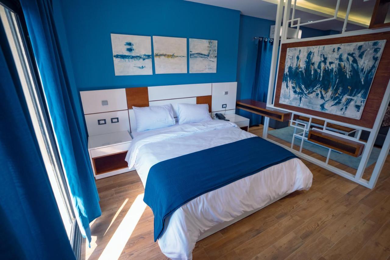 Travelholic Residence New Il Cairo Esterno foto