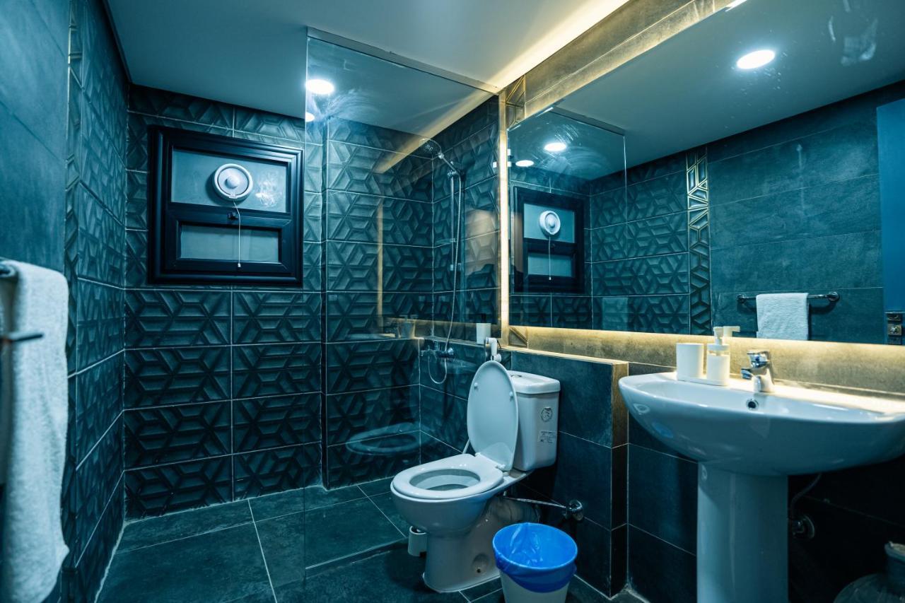Travelholic Residence New Il Cairo Esterno foto
