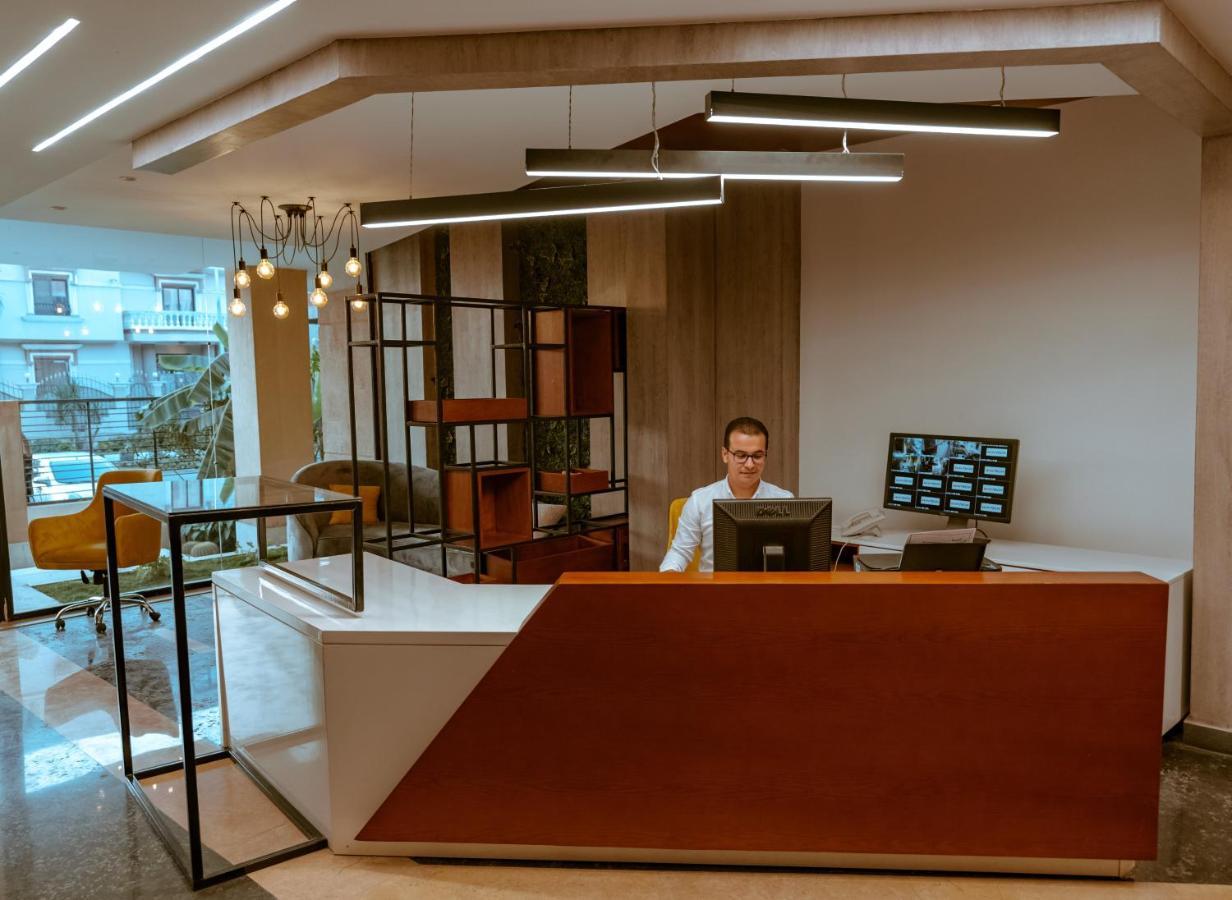 Travelholic Residence New Il Cairo Esterno foto