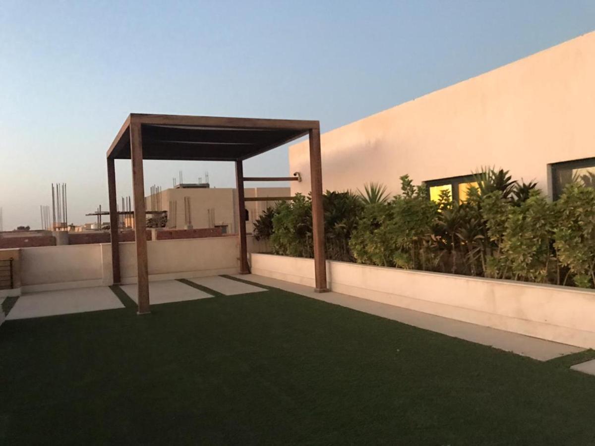 Travelholic Residence New Il Cairo Esterno foto